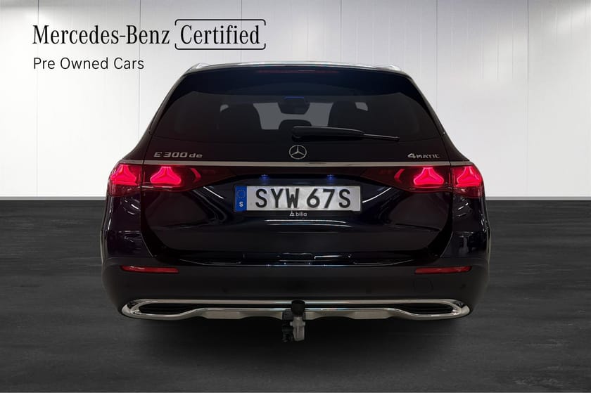 Bild 5 av Mercedes-Benz E 300 d e 4MATIC All-Terrain Burmester / Drag / Premium