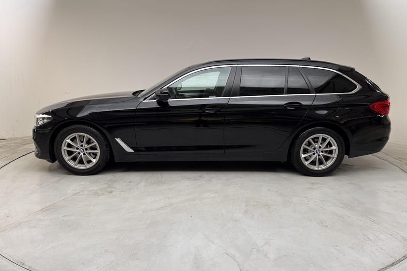 Bild 2 av BMW 520d Touring 520 Touring, G31 (190hk) GPS Drag B-Kam