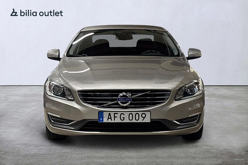 Bild 3 av Volvo S60 D4 aut Momentum BE 181hk BLIS Backkamera PDC