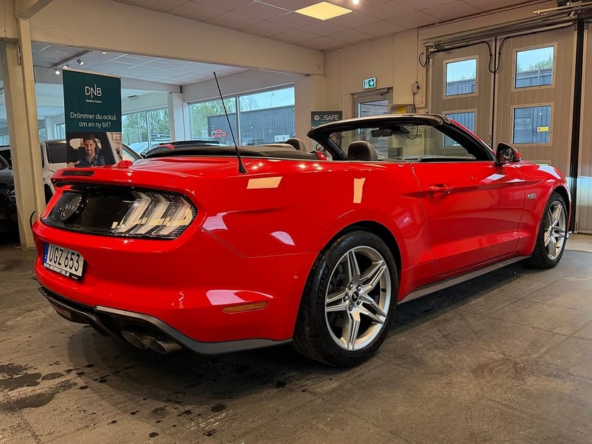 Bild 4 av Ford Mustang GT Cabriolet V8 5,0 450HK Sv-såld En Ägare UNIK