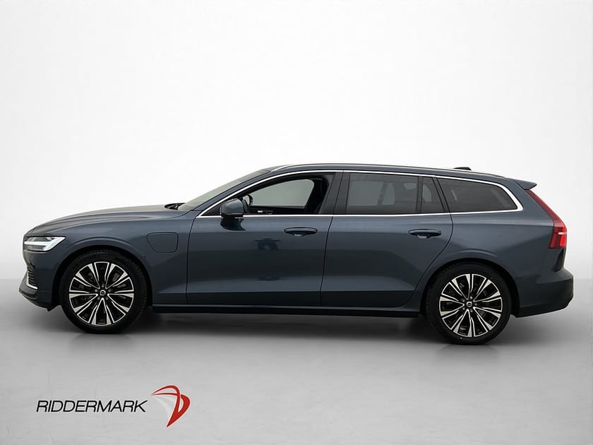 Bild 5 av Volvo V60 Recharge T6 AWD 399hk Core Bright Kamera Navi Drag