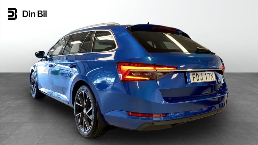 Bild 3 av Škoda Superb Kombi STYLE 2,0 TDI 4x4 DSG | El-Stol | Nav |