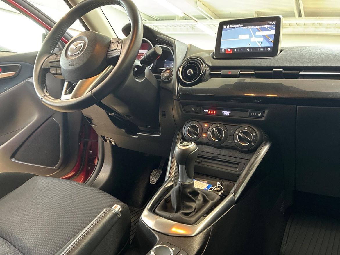 Mazda Mazda 2 — bild 14