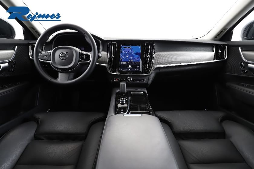 Bild 2 av Volvo V90 Recharge T8 Plus Dark
