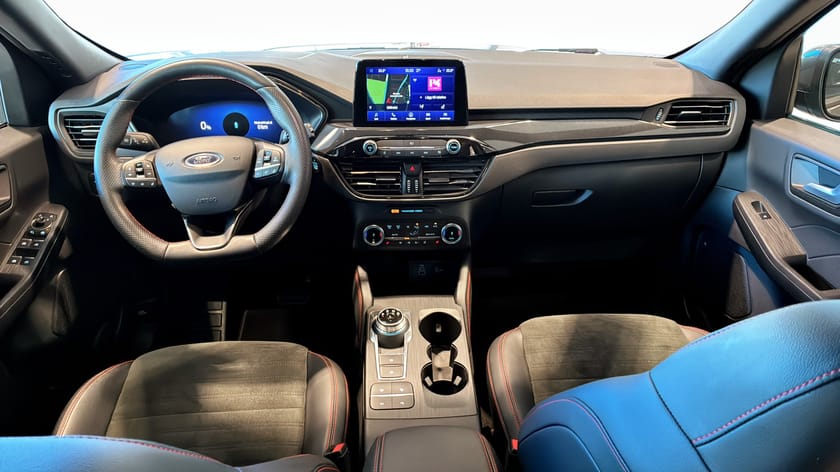 Bild 4 av Ford Kuga Plug-In Hybrid ST-LINE X  225 hk | Drag |3,95 % Räntekampanj |