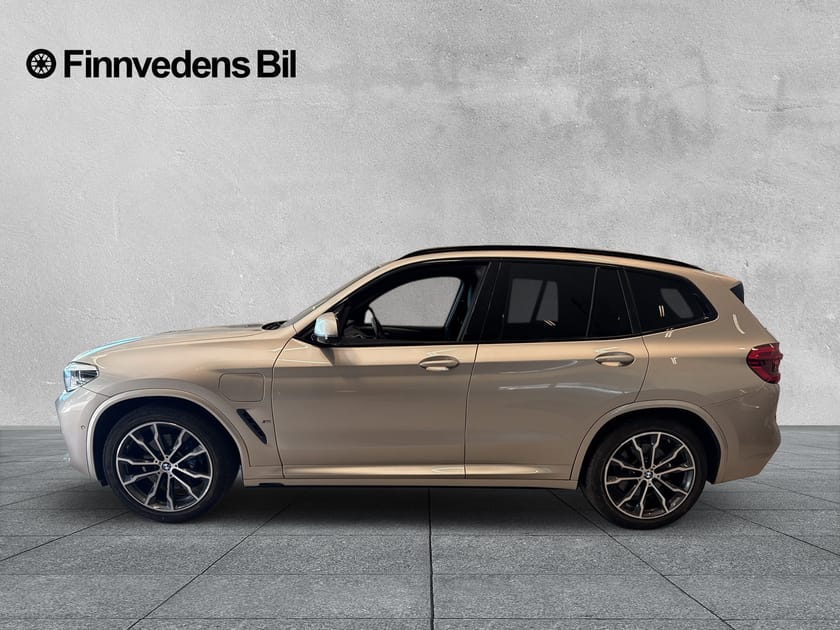 Bild 2 av BMW X3 xDrive30e 