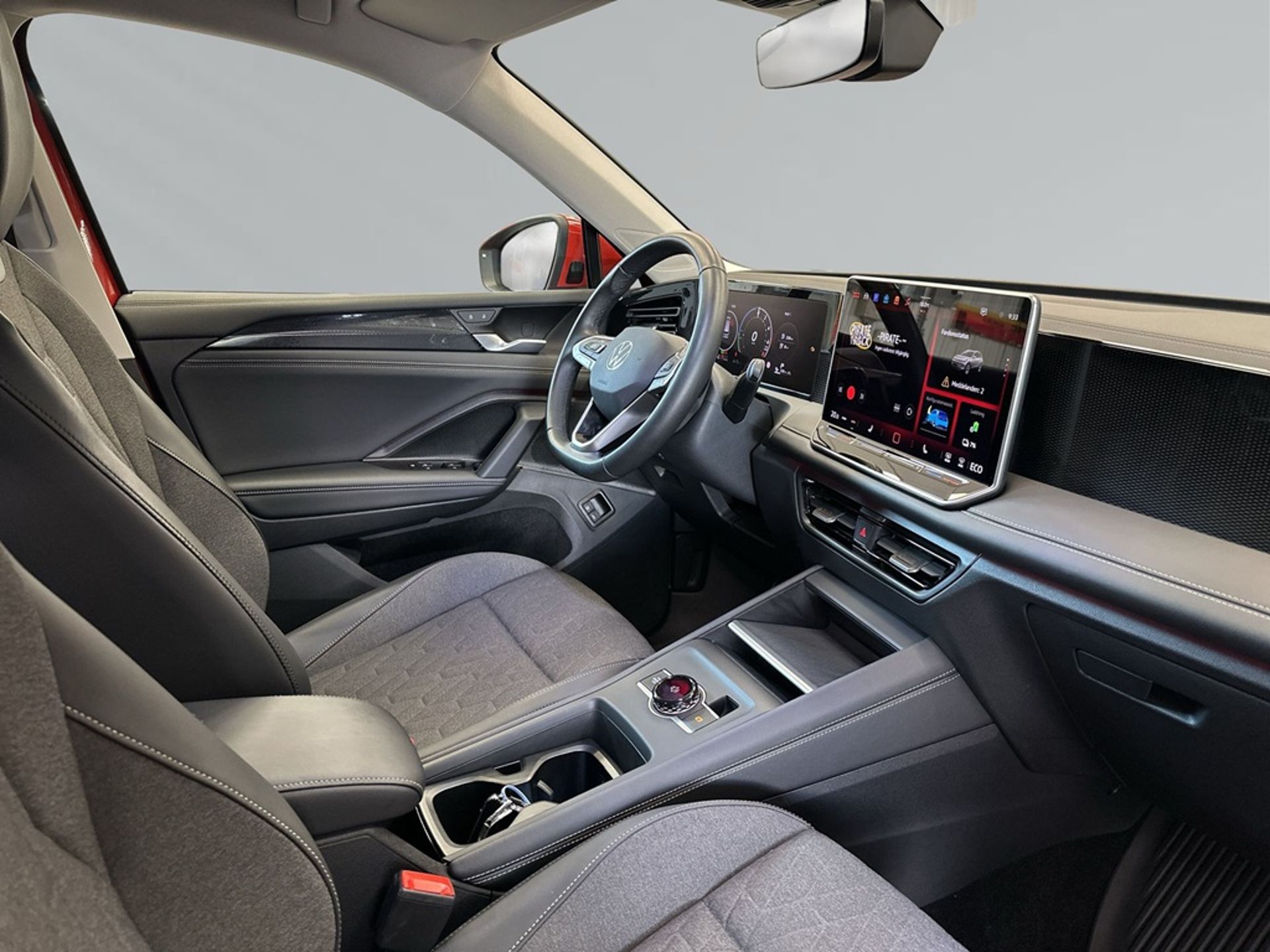 Volkswagen Tiguan 2024, bild 6/10