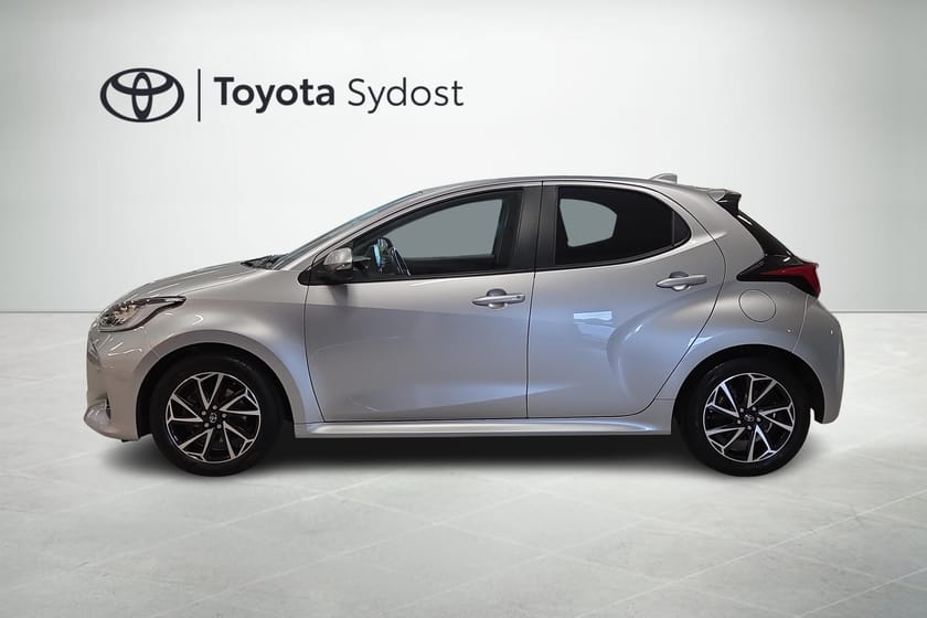 Bild 4 av Toyota Yaris Hybrid 115 Active Plus (parkeringssensorer)