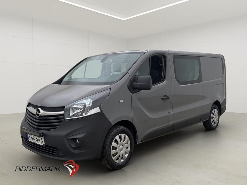 Bild 3 av Opel Vivaro Skåpbil Dubbelhytt L2 Värm Drag B-Kamera 6-Sits Moms