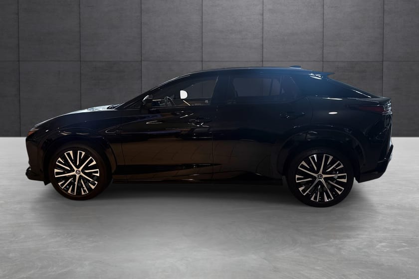 Bilde 2 av Lexus RZ 450e Luxury, Lav km, 1,95% rente