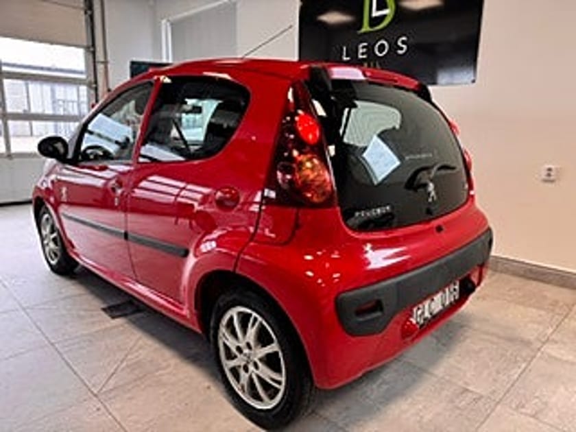 Bild 3 av Peugeot 107 5-dörrar 1.0//NY BESIKTAD//LÅGA MIL
