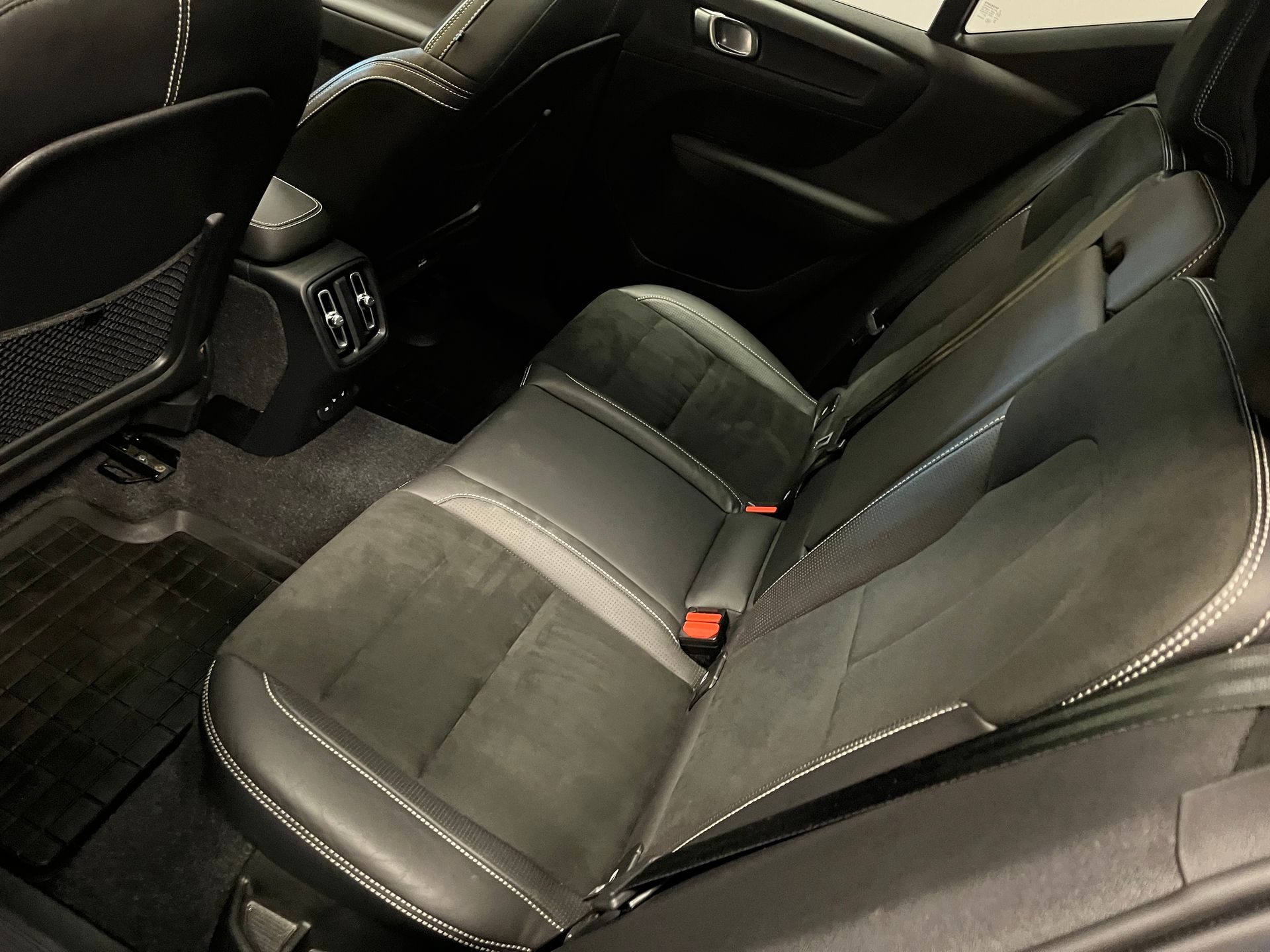 Volvo XC40 Recharge P8 Pure Electric 2021, bild 5/10