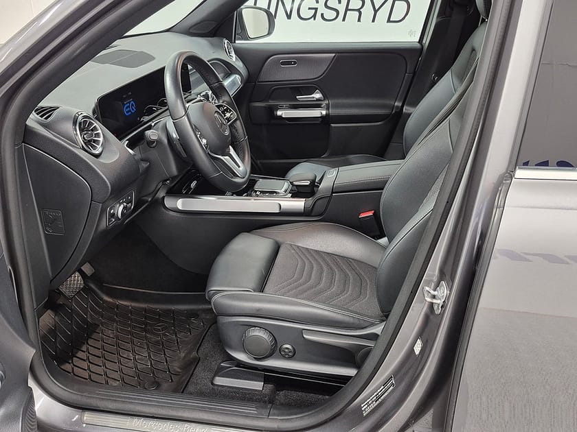 Bild 2 av Mercedes-Benz EQB 300 4MATIC Elbil 228Hk Se-Edition