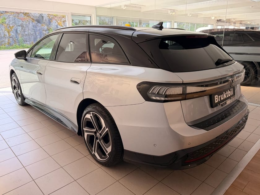 Bilde 4 av Volkswagen ID.7 91 kWh 4Motion gtx 4m stv ex 86kwh 340hk