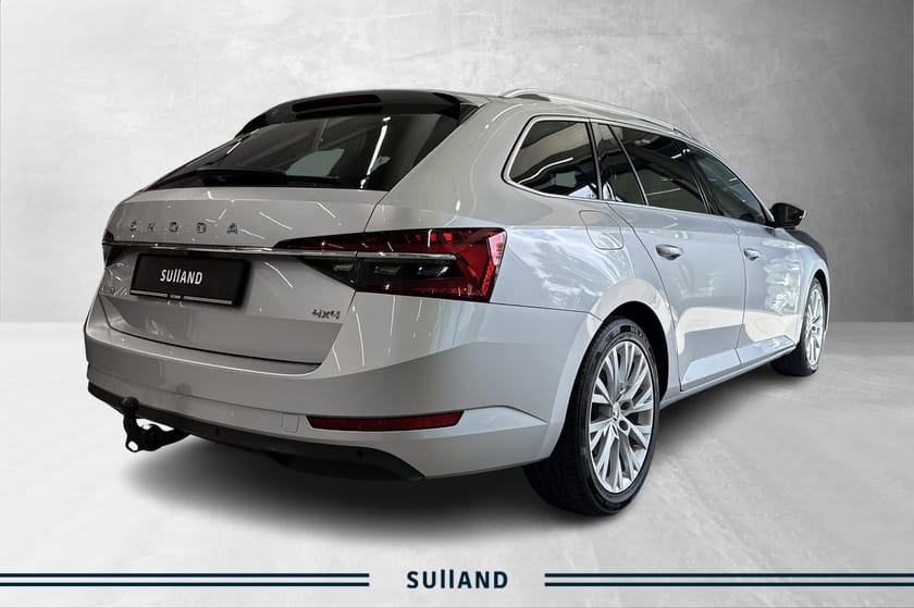 Bilde 5 av Škoda Superb Stasjonsvogn STYLE, 4X4, WEBASTO, HENGERFESTE