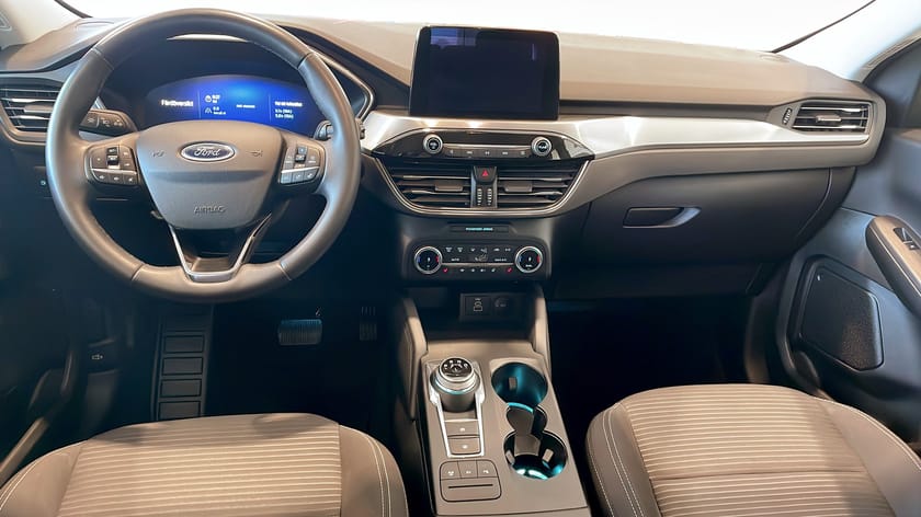 Bild 4 av Ford Kuga Plug-In Hybrid Titanium 2.5 225HK Vinterpaket