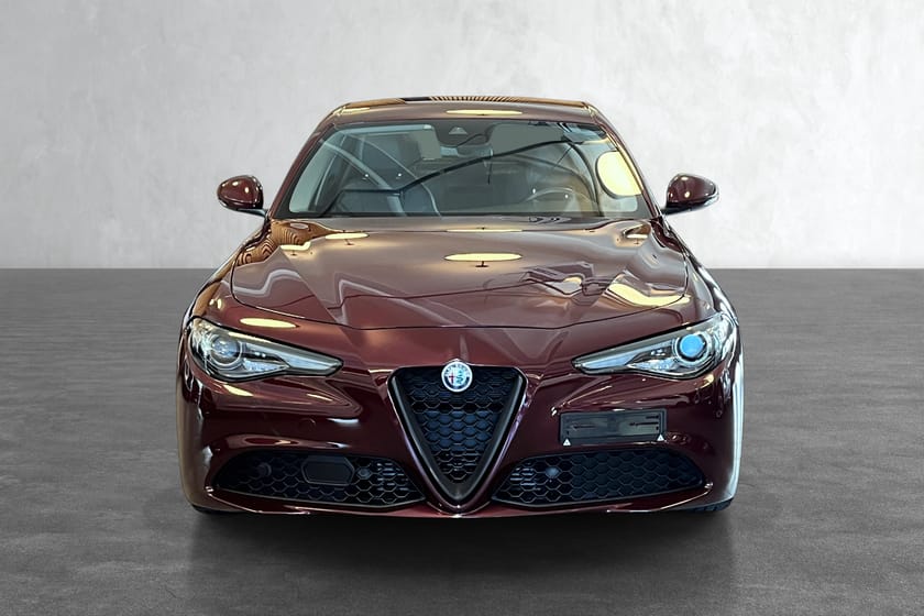 Bilde 2 av Alfa Romeo Giulia -MANUELL-CRUISE-180 HK.-HENGERFESTE-