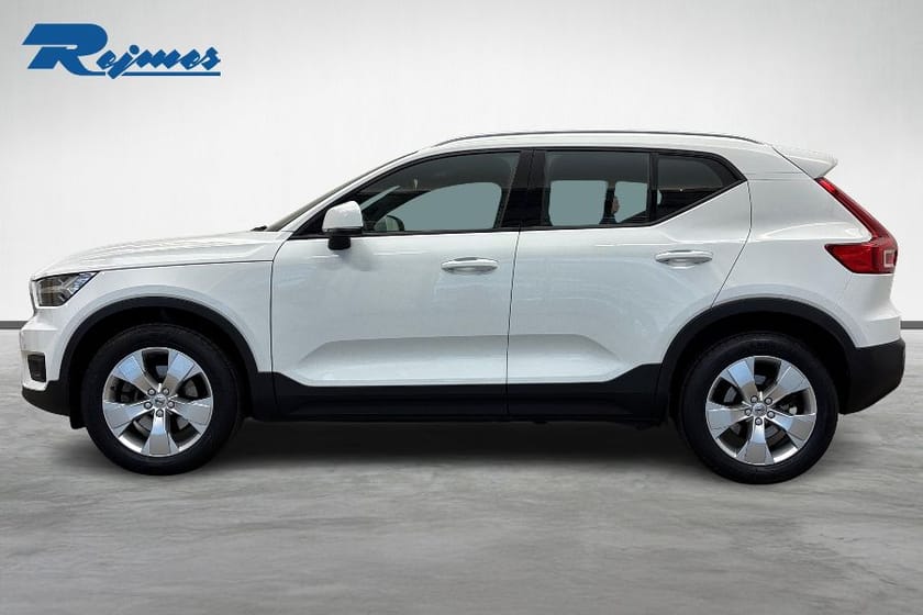 Bild 2 av Volvo XC40 B4 AWD Bensin Momentum Advanced SE