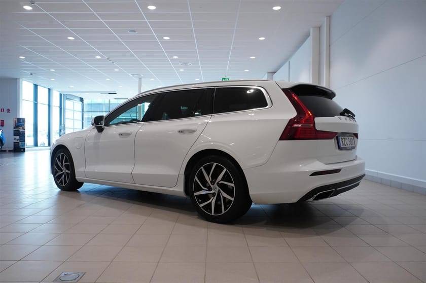 Bild 3 av Volvo V60 T8 AWD Inscription Läder VoC Drag