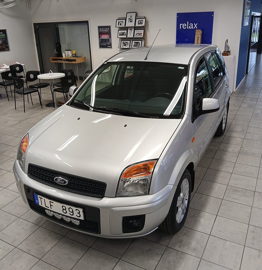 Bild 1 av Ford Fusion Fiesta 5d 1.4 80hk 1ägare Kamrem bytt