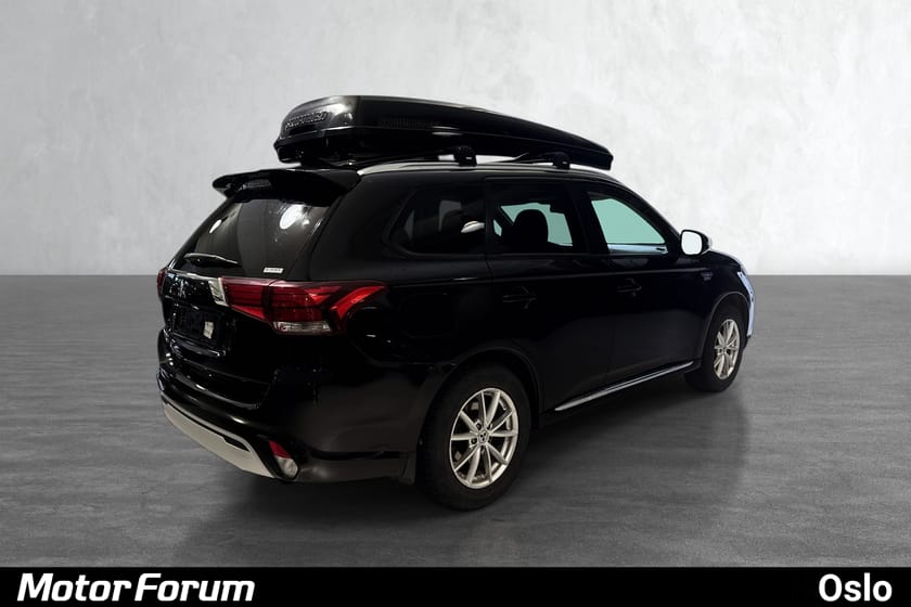 Bilde 5 av Mitsubishi Outlander PHEV Invite 4x4, 1 eier, ryggekamera