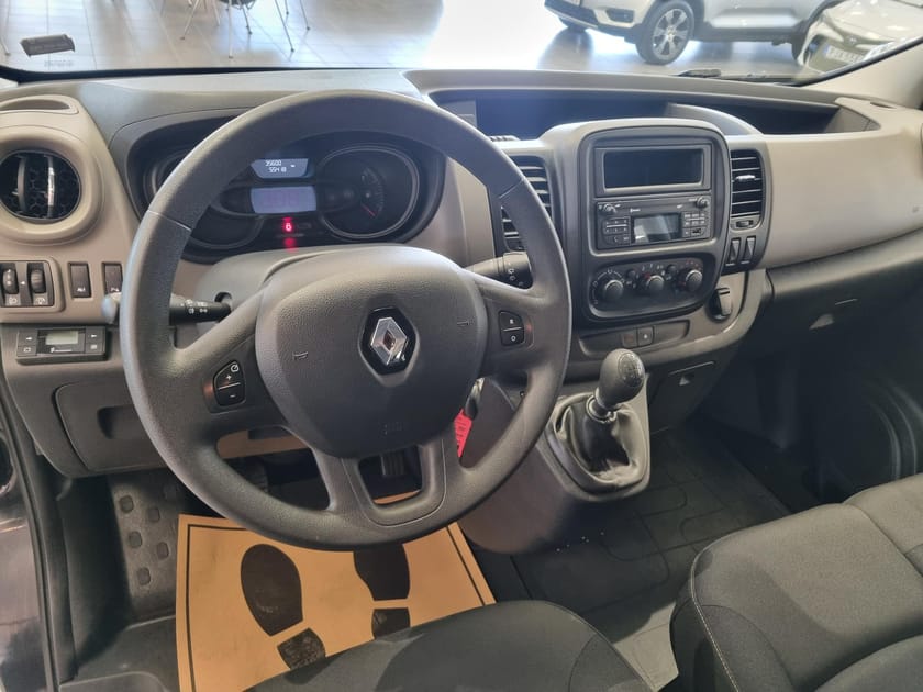 Bild 5 av Renault Trafic Kombi Passenger 9-sits Värmare Moms Drag