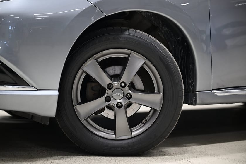 Bild 3 av Mitsubishi Outlander PHEV 203HK Plug-in|Drag|Keyless|M-Värmare|Backkamera