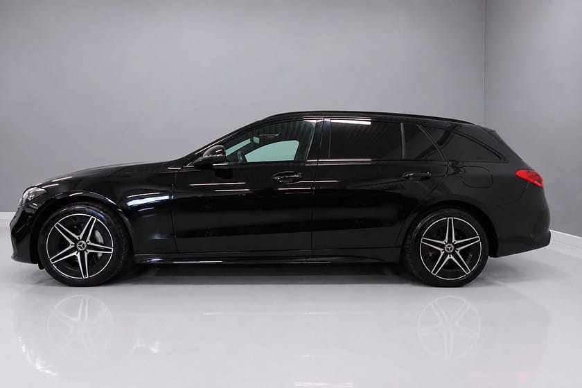 Bild 3 av Mercedes-Benz C 300 T e 9G AMG Drag Cockp Ambient Night-p Värmare MOMS