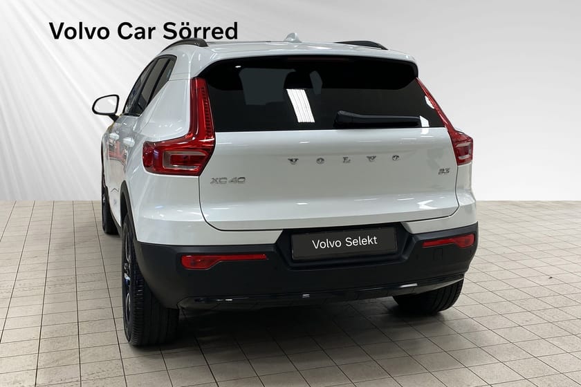Bild 4 av Volvo XC40 B3 FWD Bensin Plus Dark