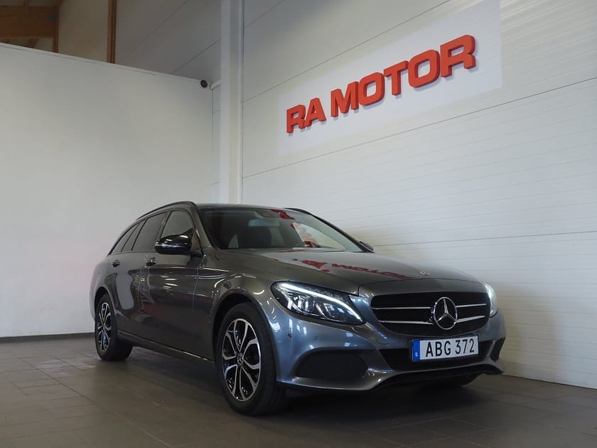 Bild 3 av Mercedes-Benz C 220 T d 4MATIC 9G-Tronic Avantgarde Drag Kamera D-Värm