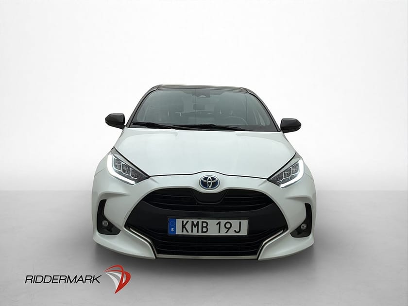 Bild 2 av Toyota Yaris Hybrid 116hk Style Kamera Halvskinn Adp-Fart