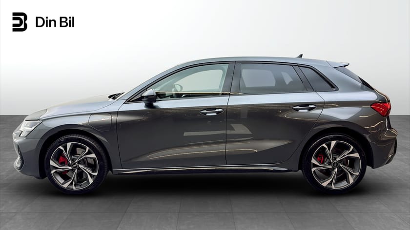 Bild 2 av Audi A3 Sportback 45 TFSI e (Hybrid) S-line 272hk S-tronic
