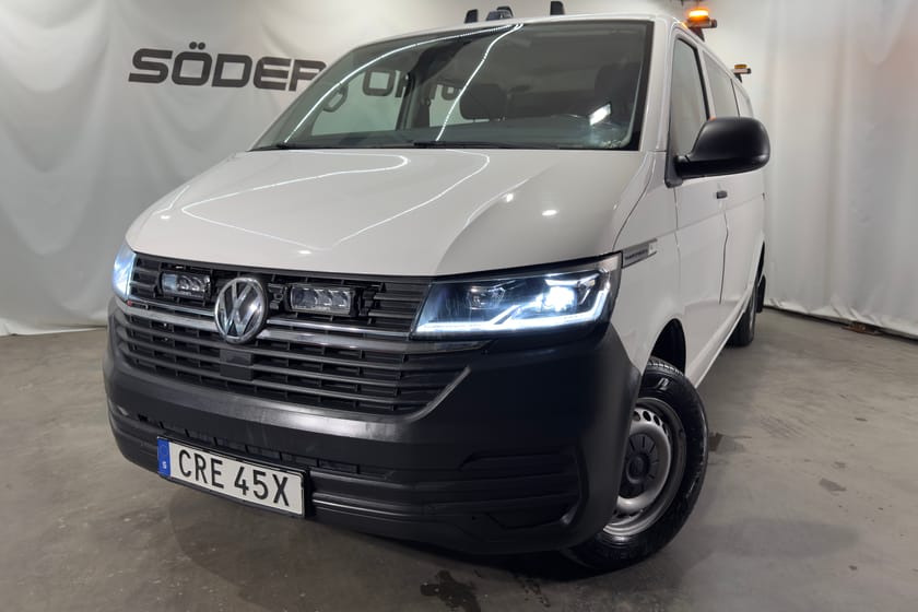 Bild 2 av Volkswagen Transporter Kombi T32 2.0 TDI 4M DRAG VÄRMARE KAMREM MOMSBIL