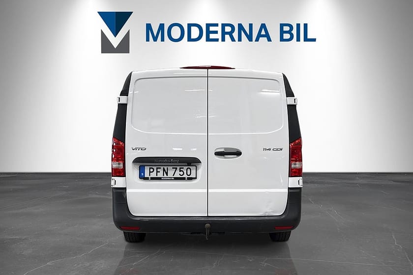 Bild 4 av Mercedes-Benz Vito 114 CDI 2.8t 136hk 9G Lång Moms B-kam Drag D-värm Nyservad