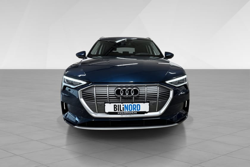 Bilde 2 av Audi e-tron 55 quattro Luftfjæring, Panorama, Head Up, krok, El seter,