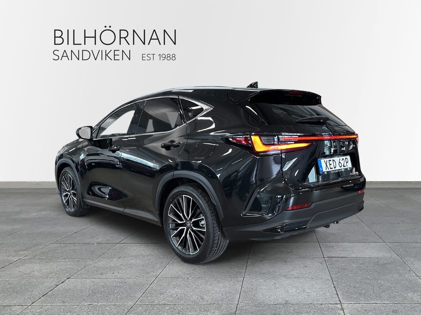 Bild 2 av Lexus NX 450h+ NX450H+ Laddhybrid Luxury AWD Vinterhjul Drag