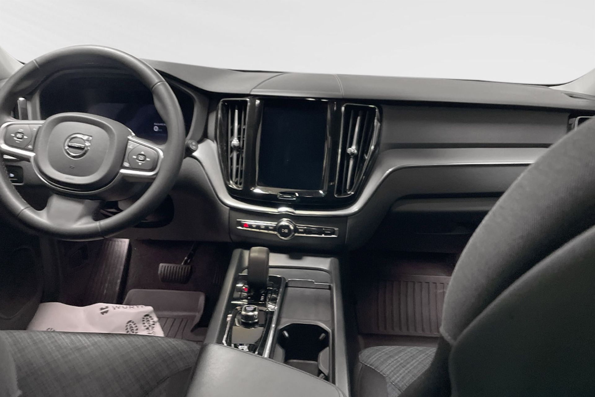 Volvo XC60 Recharge T6 II Core Edition 2024, bild 5/10