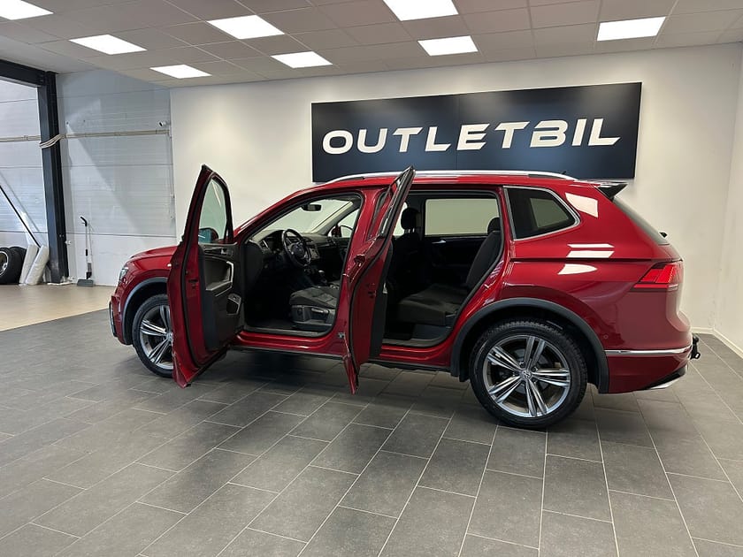 Bild 4 av Volkswagen Tiguan Allspace 7-sätes 7-sits TDI 200hk 4M GT Drag Carplay värmare