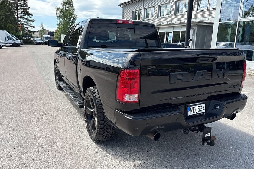 Bild 5 av RAM 1500 Crew Cab Classic 5.7 V8 HEMI 4x4 TorqueFlite Euro 6