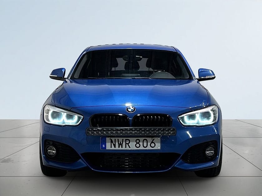 Bild 2 av BMW 120d xDrive M Sport Kamkedja Drag Psens Mvärm Kamera SoV