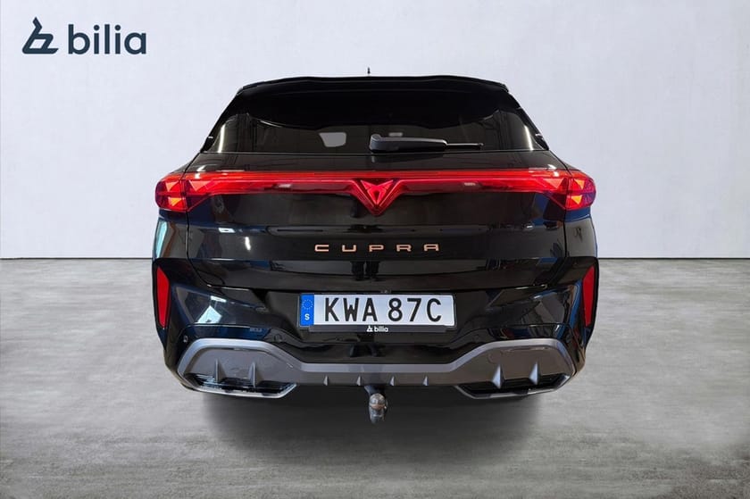 Bild 4 av CUPRA Terramar e-Hybrid 1.5 204HK DSG Drag,Sennheiser,Elstolar