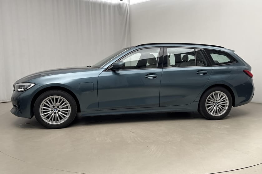 Bild 2 av BMW 330e Touring