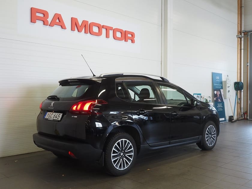 Bild 5 av Peugeot 2008 Active 1.2 PureTech 110 EAT Automat