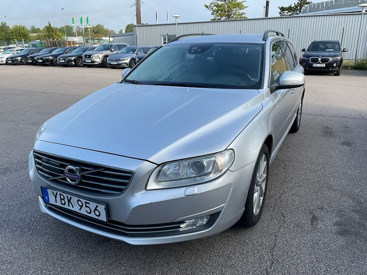 Volvo V70 2016