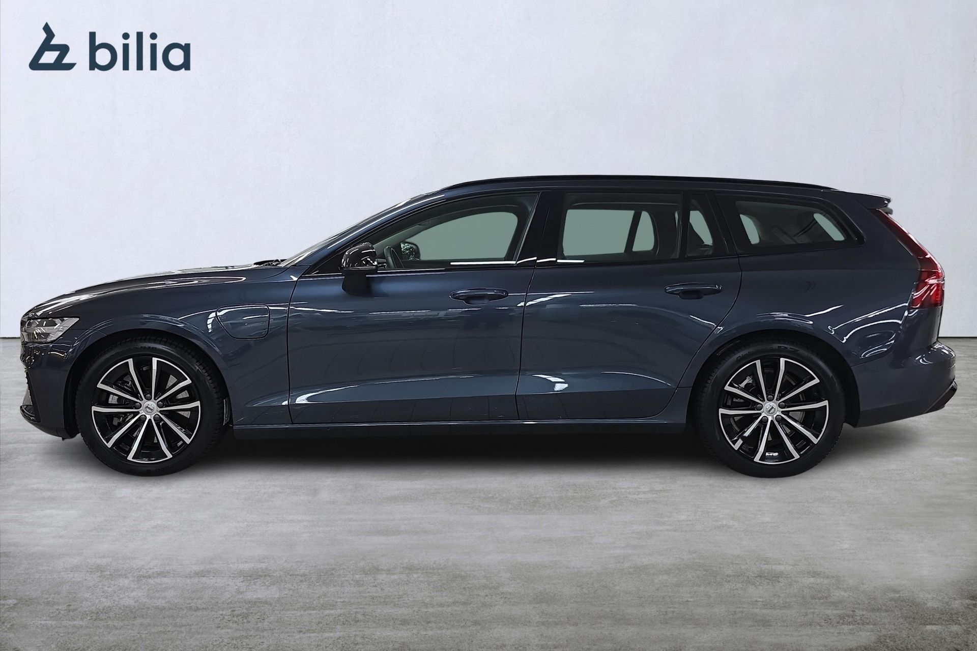 Volvo V60 T6 Plus Dark Edition 2025, bild 3/10