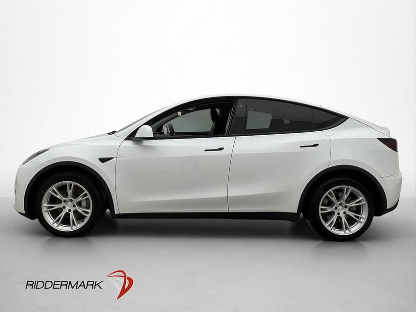 Bild 5 av Tesla Model Y Long Range AWD Dragkrok Autopilot MOMS