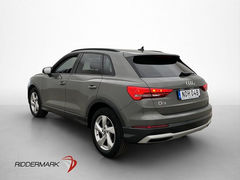 Bild 5 av Audi Q3 40 TFSI quattro 190hk Cockpit CarPlay Värmare Drag