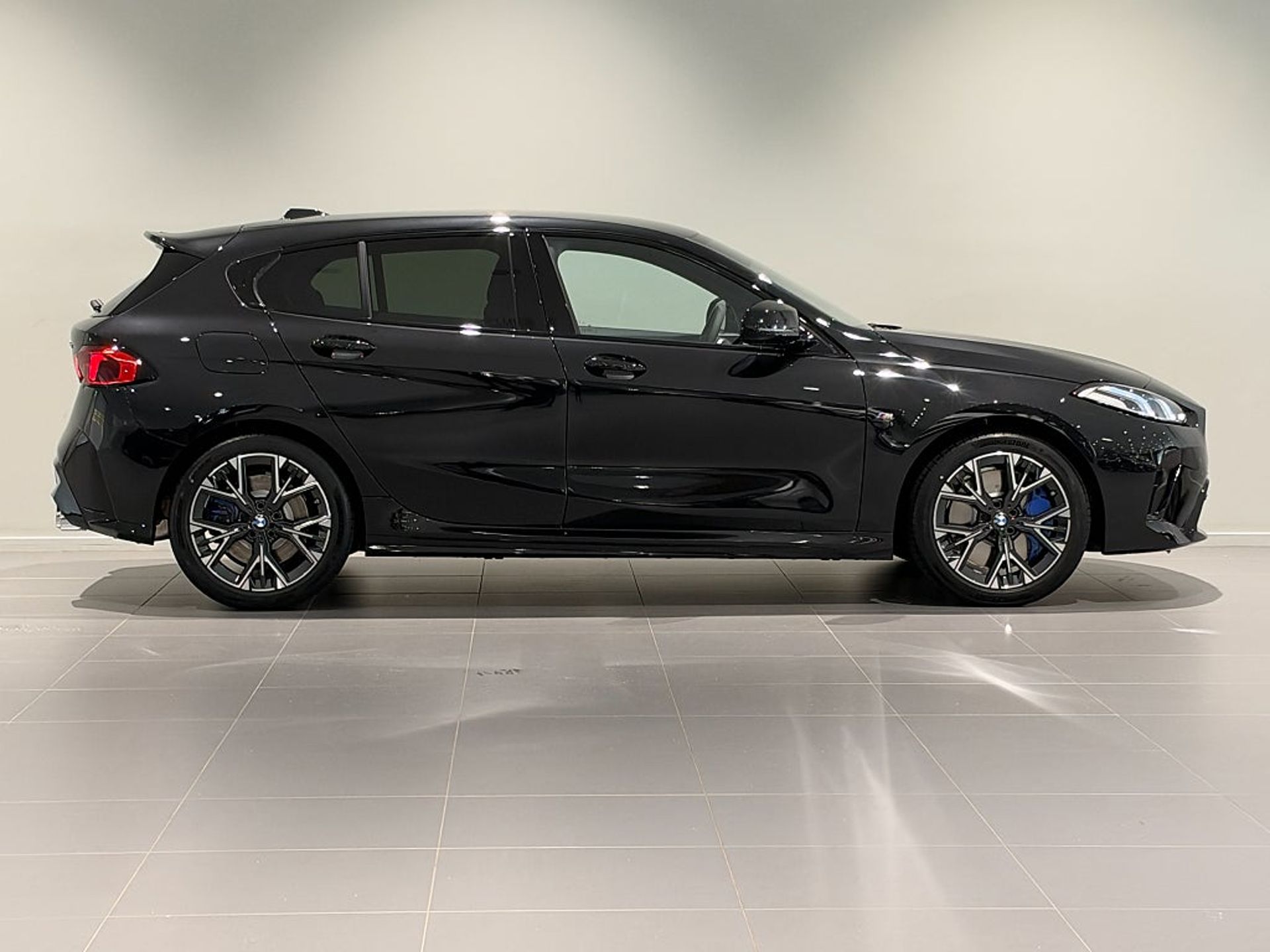 BMW M135i 2027, bild 3/10