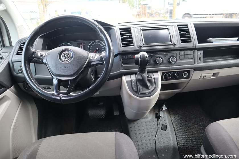 Bild 3 av Volkswagen Transporter Chassi Dubbelhytt 2.0 TDI 4Motion Double Cab T32 204hk Dragkrok Automat