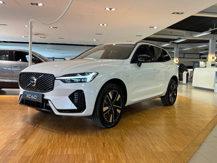 Bild 1 av Volvo XC60 T6 Plus Dark Nordic Edition